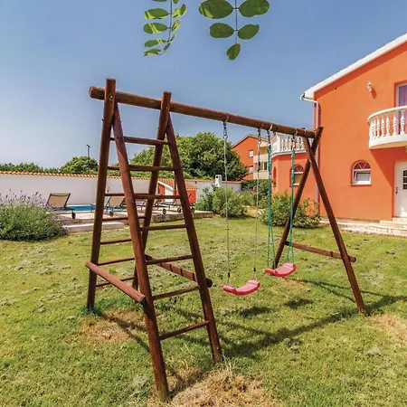 Lovely In With Kitchen Holiday home Sisan