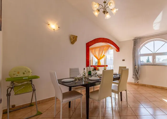 Σπίτι διακοπών In With Wifi