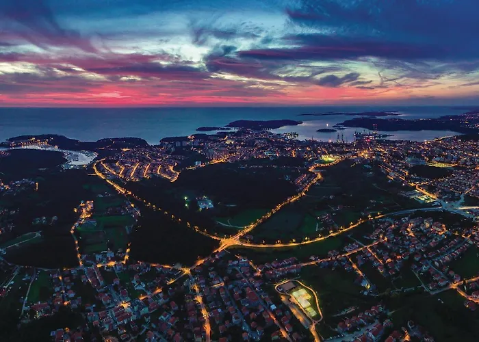 Σπίτι διακοπών In With Wifi Šišan