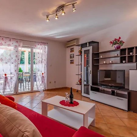 Lovely In With Kitchen Vakantiehuis